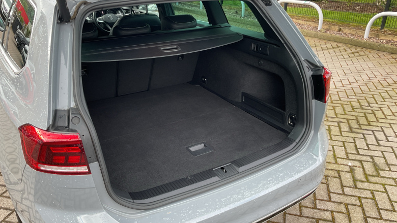 Volkswagen Passat 1.5 TSI EVO R-Line 5dr DSG Petrol Estate